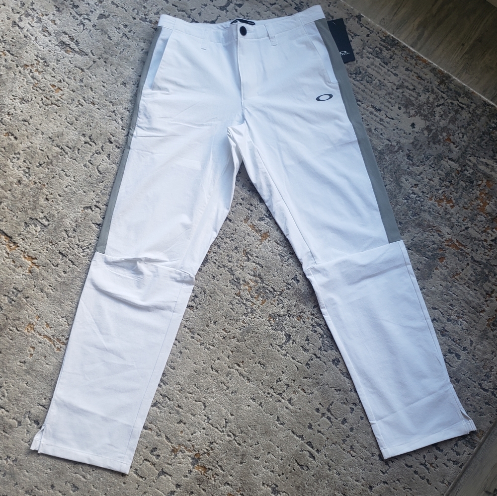 NWT Oakley Take Pro Evolution Pants Men’s Size 30 White Golf Performance Pants
